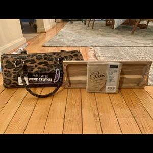 INSULATED WINE CLUTCH W/ CORKSCREW GIFT SET